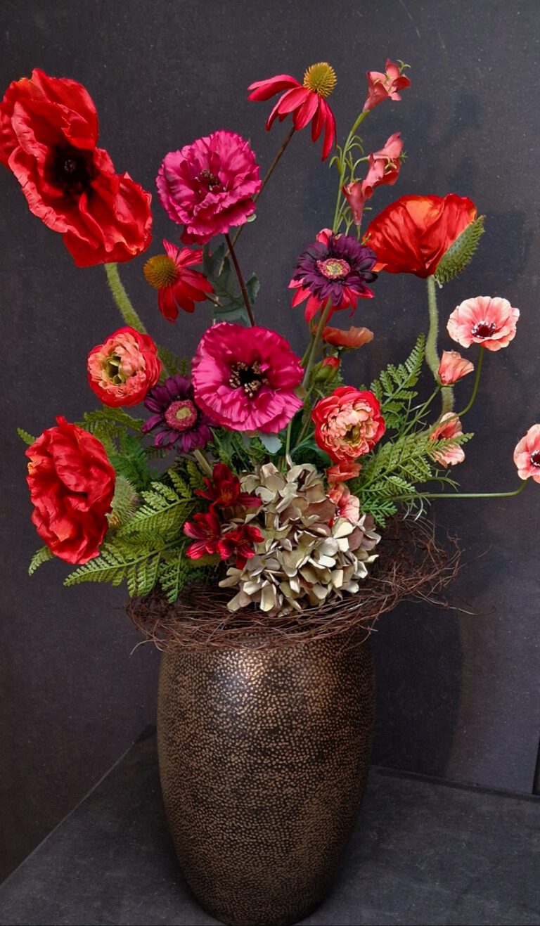 Red beauty op stoere pot